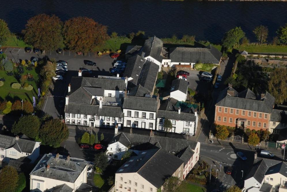 Trout Hotel Кокермут Екстер'єр фото
